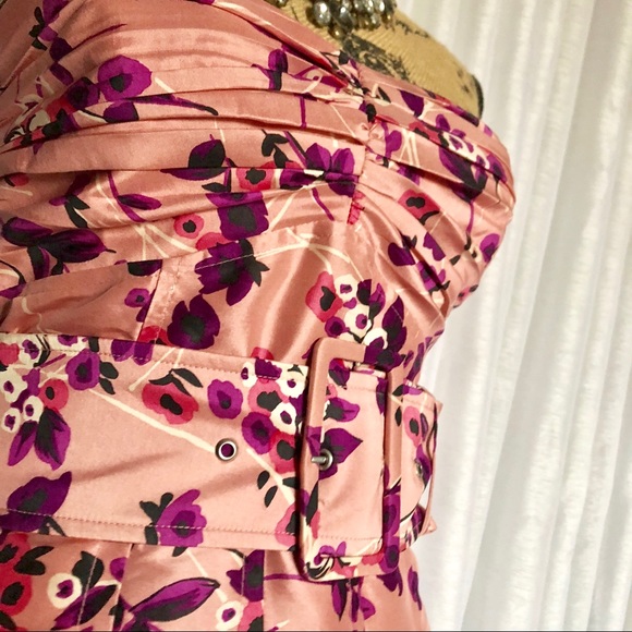 Express Garden Party Midi Dress with Matching Belt - Picture 2 of 5